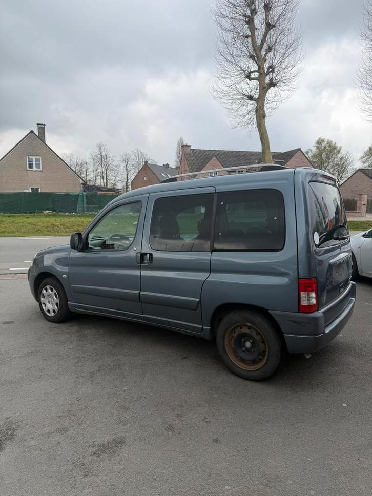 Peugeot Partner 1.4 essence 2008 – export ou marchand, Auto's, Peugeot, Particulier, Partner, Benzine, Euro 4, 5 deurs, Handgeschakeld