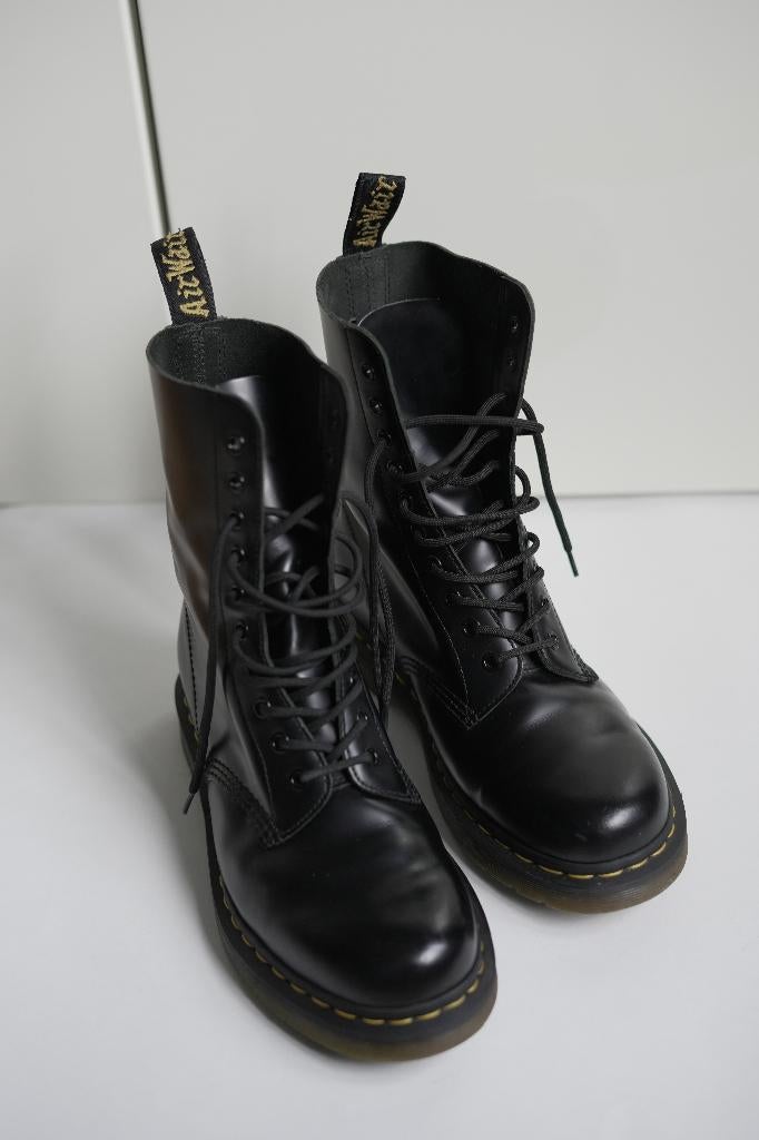 Doc Martens 1460, 10 oeillets, Enlèvement ou Envoi, Comme neuf, Boots et Botinnes, Doc Martens