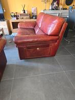 Salon de cuir, Enlèvement