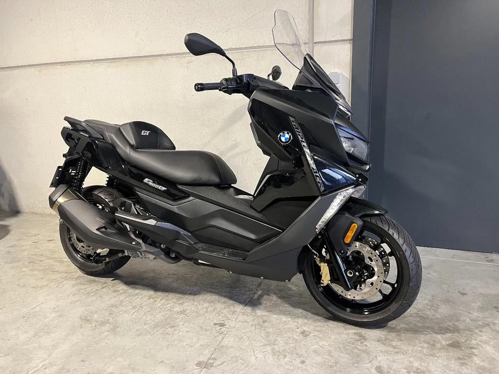BMW C400GT Triple black luxescooter (bj 2023), 400 cc, Scooter, Bedrijf, 12 t/m 35 kW