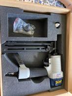 Agrafeuse, Enlèvement, Comme neuf