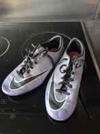 Mercurial voetbal schoenen, Sport en Fitness, Ophalen of Verzenden, Gebruikt, Schoenen