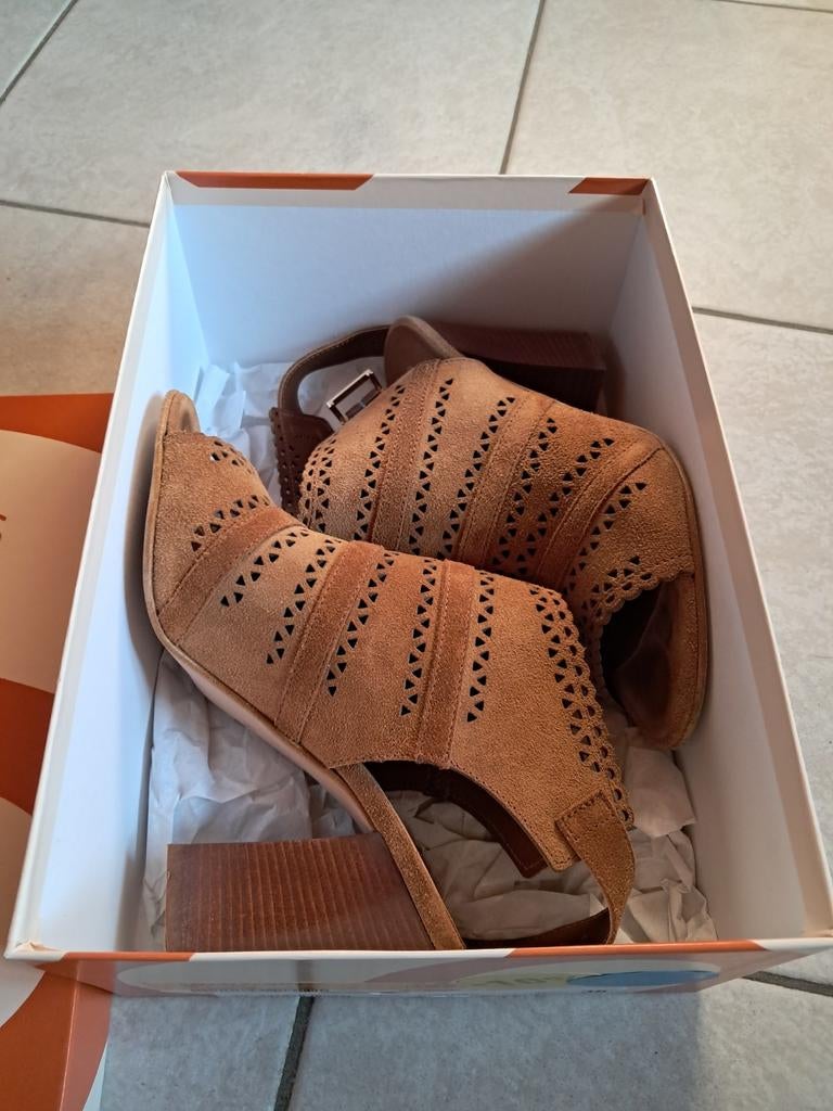 Zomersandalen/hakken maat 38, Kinderen en Baby's, Babykleding | Schoentjes en Sokjes, Ophalen of Verzenden