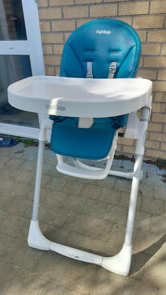 Chaise haute peg perego, Enfants & Bébés, Chaises pour enfants, Comme neuf, Chaise évolutive, Coulissant, Plateau amovible, Ceinture(s)