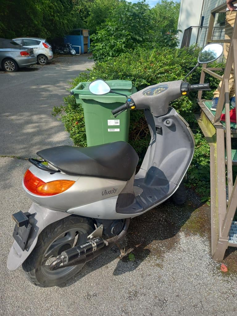 Peugeot vivacité 100 cc couleur gris, Vélos & Vélomoteurs, Enlèvement