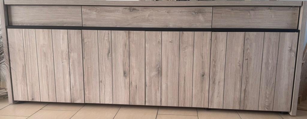 DRESSOIRKAST, Ophalen, Met klep(pen), Zo goed als nieuw, 200 cm of meer