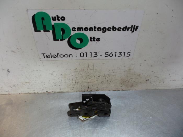 Mécanique de verrouillage capot d'un Seat Ibiza (Ibiza 02-), Autos : Pièces & Accessoires, Carrosserie & Tôlerie, Seat, Utilisé