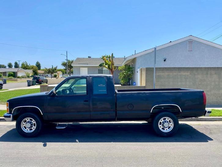 Uitwisseling, Auto's, Chevrolet, Particulier, Silverado, Benzine, SUV of Terreinwagen, 2 deurs, Automaat, Zwart, Grijs, Achterwielaandrijving