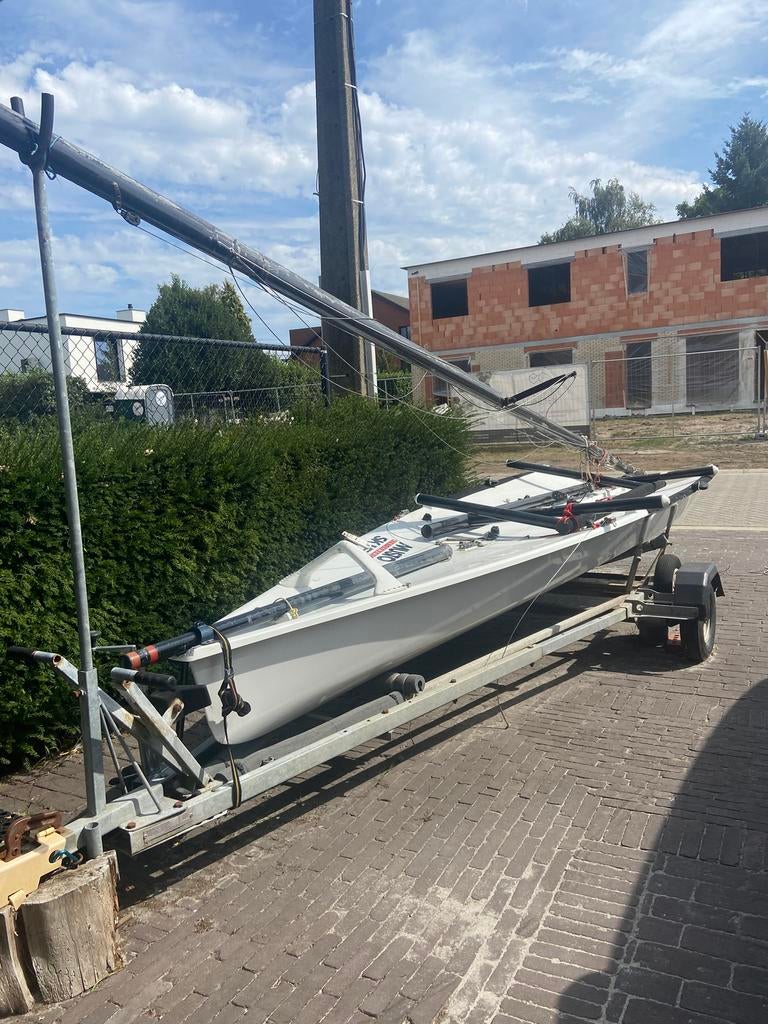 Musto Skiff, Watersport en Boten, Open zeilboten, Zo goed als nieuw, Overige typen, Polyester, Geen motor, Ophalen