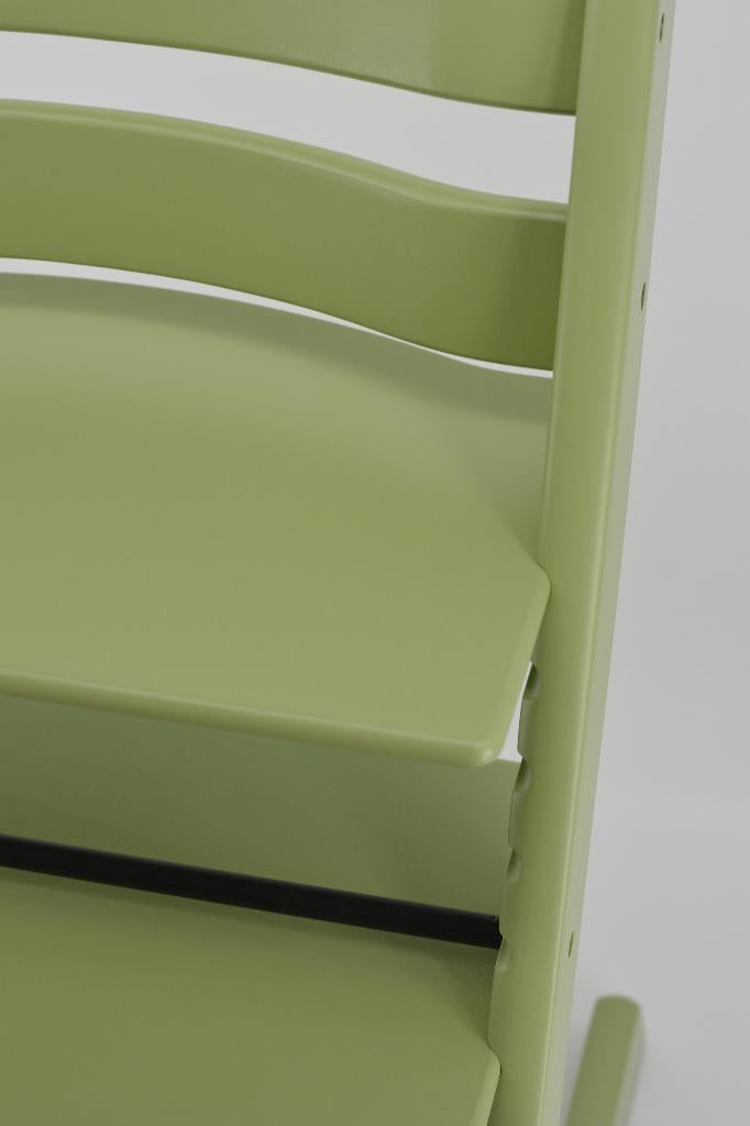 Stokke Tripp Trapp Moss Green – Refurbished model, Kinderen en Baby's, Kinderstoelen, Verzenden, Zo goed als nieuw, Meegroeistoel