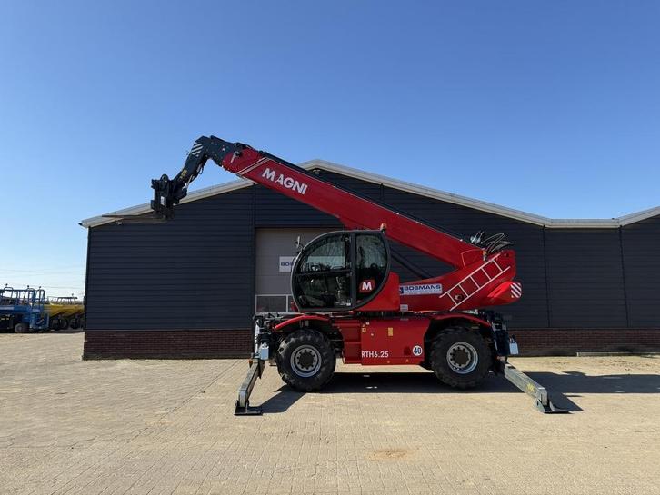 MAGNI RTH 6.25 roterende verreiker 2024 450 uur, Articles professionnels, Machines & Construction | Grues & Excavatrices, Chariot télescopique