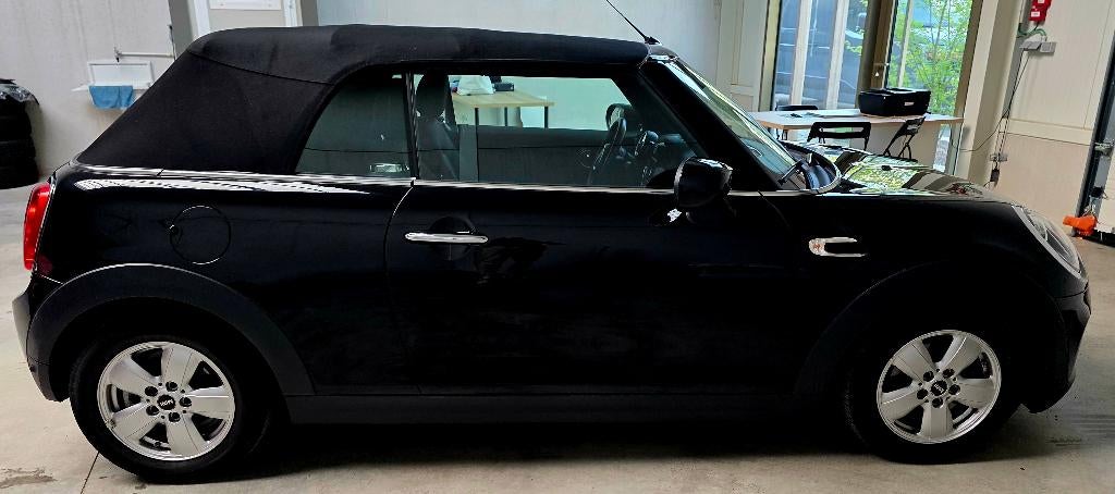 MINI Cooper Cabrio - AUTOMATIQUE - 1er propriét. - 47,950 km, Autos, Achat, Entreprise, 0 kg, Entretenue par le concessionnaire