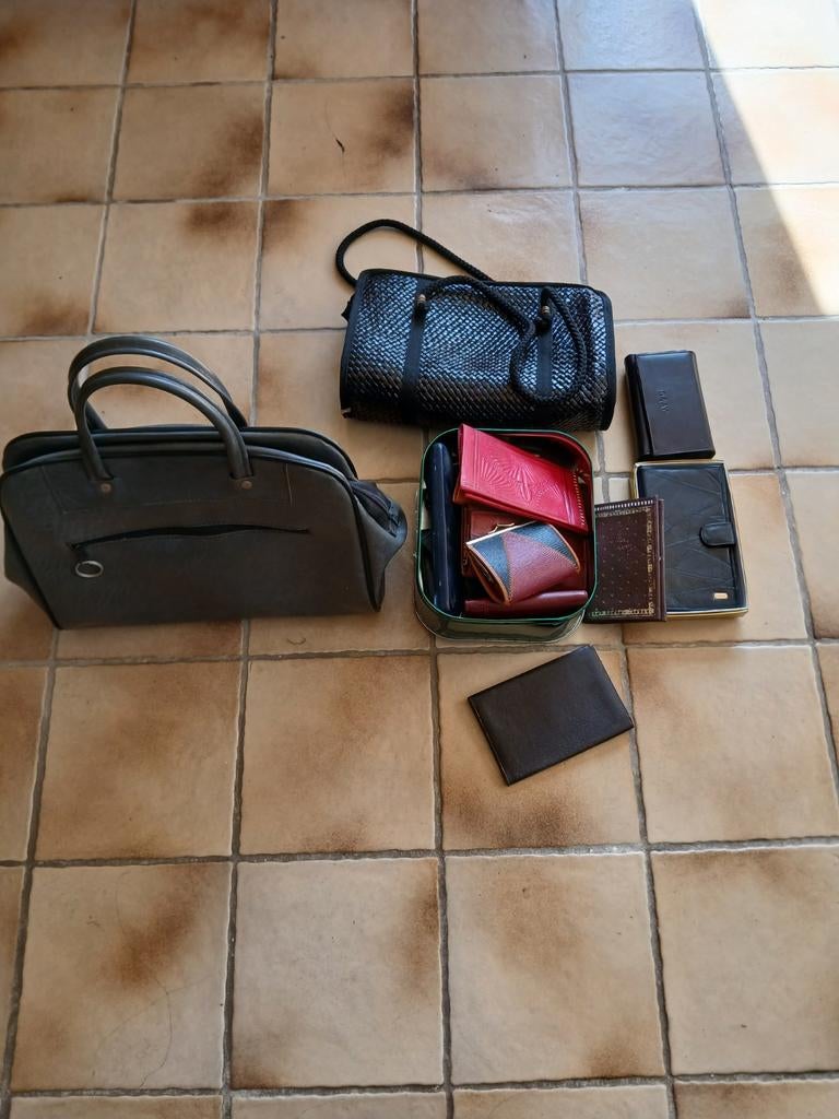 sacoche et portemonnees - bonérat, Enlèvement