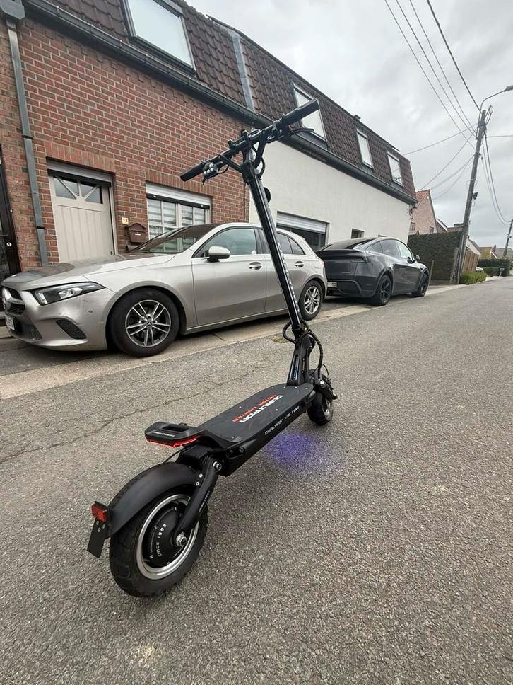 Dualtron victor limited, Fietsen en Brommers, Steps, Zo goed als nieuw, Ophalen