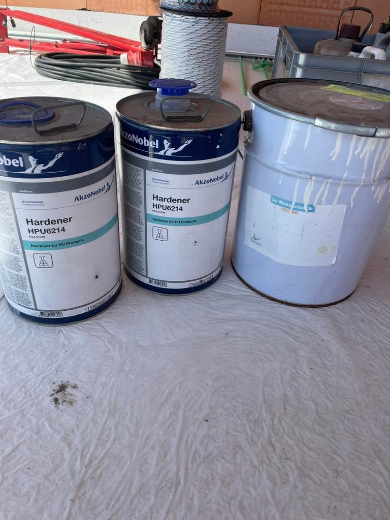 Lak + verharder, Ophalen, Zo goed als nieuw, Wit, Lak