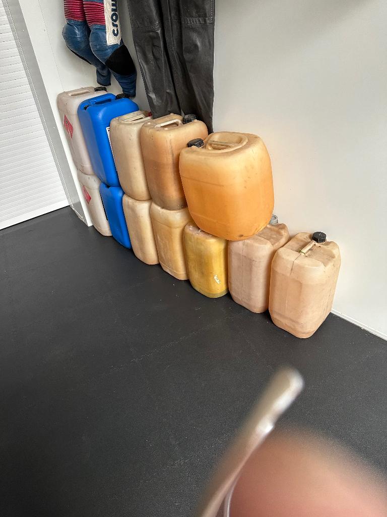 Gebruikte Jerrycans te koop, Ophalen, Gebruikt