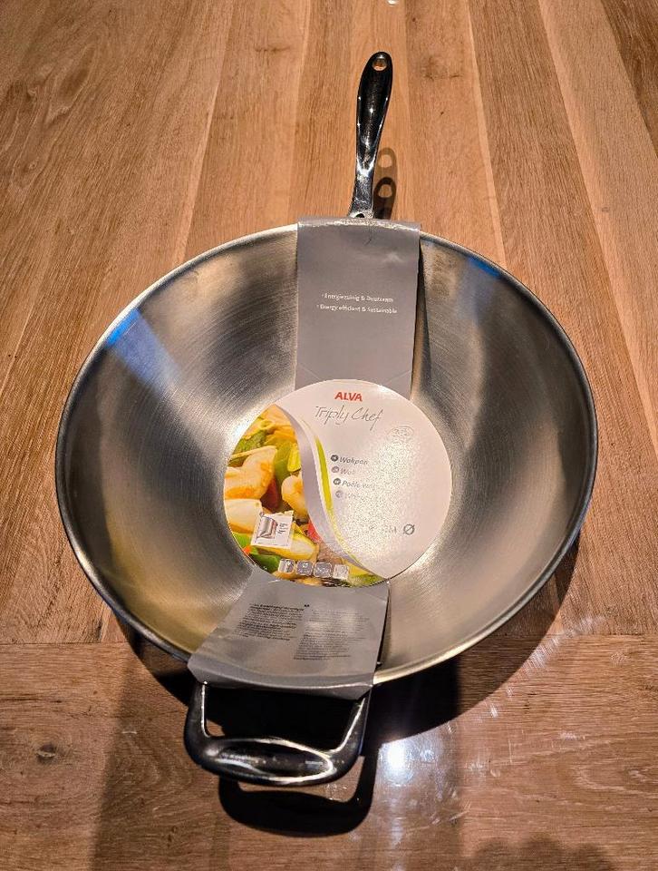 Poêle à wok Alva Triply Chef 34 cm, Maison & Meubles, Cuisine | Casseroles & Poêles, Neuf, Wok, Inox, Plaques à induction, Plaque céramique