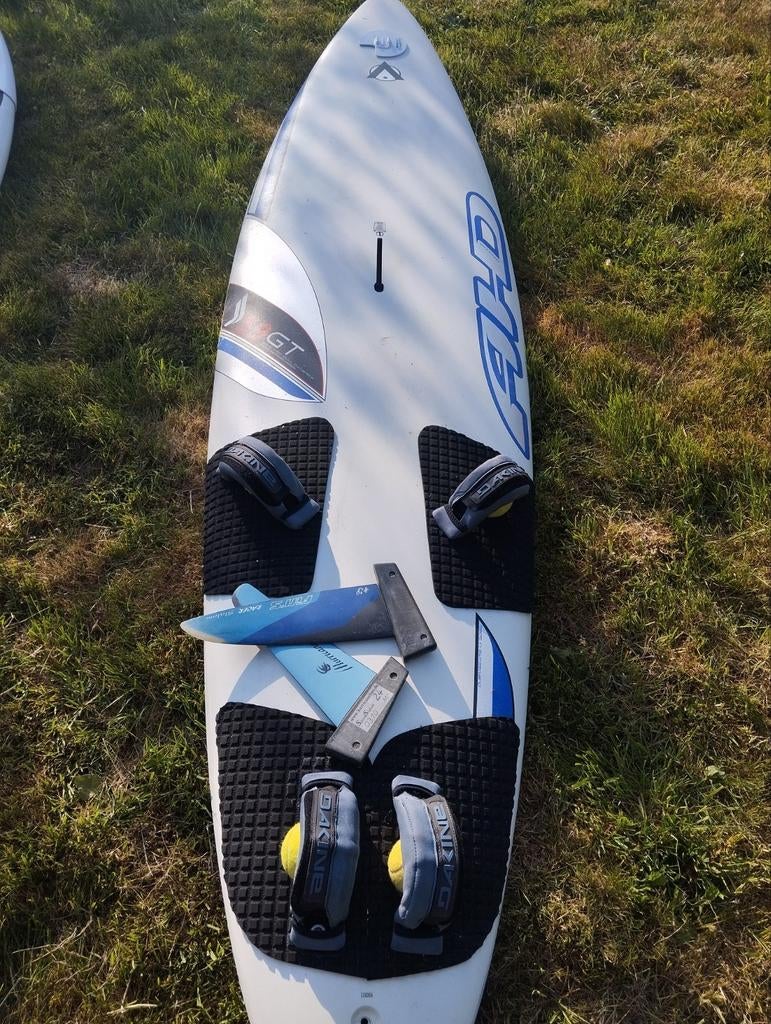 AHD GT 59, Sports nautiques & Bateaux, Planche à voile, Comme neuf, Planche, Enlèvement