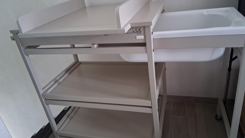 Wastafel Quax, Ophalen