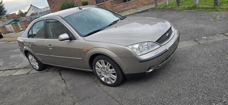Mondeo Essence Lez ok Prête à immatriculé Carpass, Auto's, Ford, Particulier, Mondeo, Cruise Control, Benzine, Euro 4, Leder