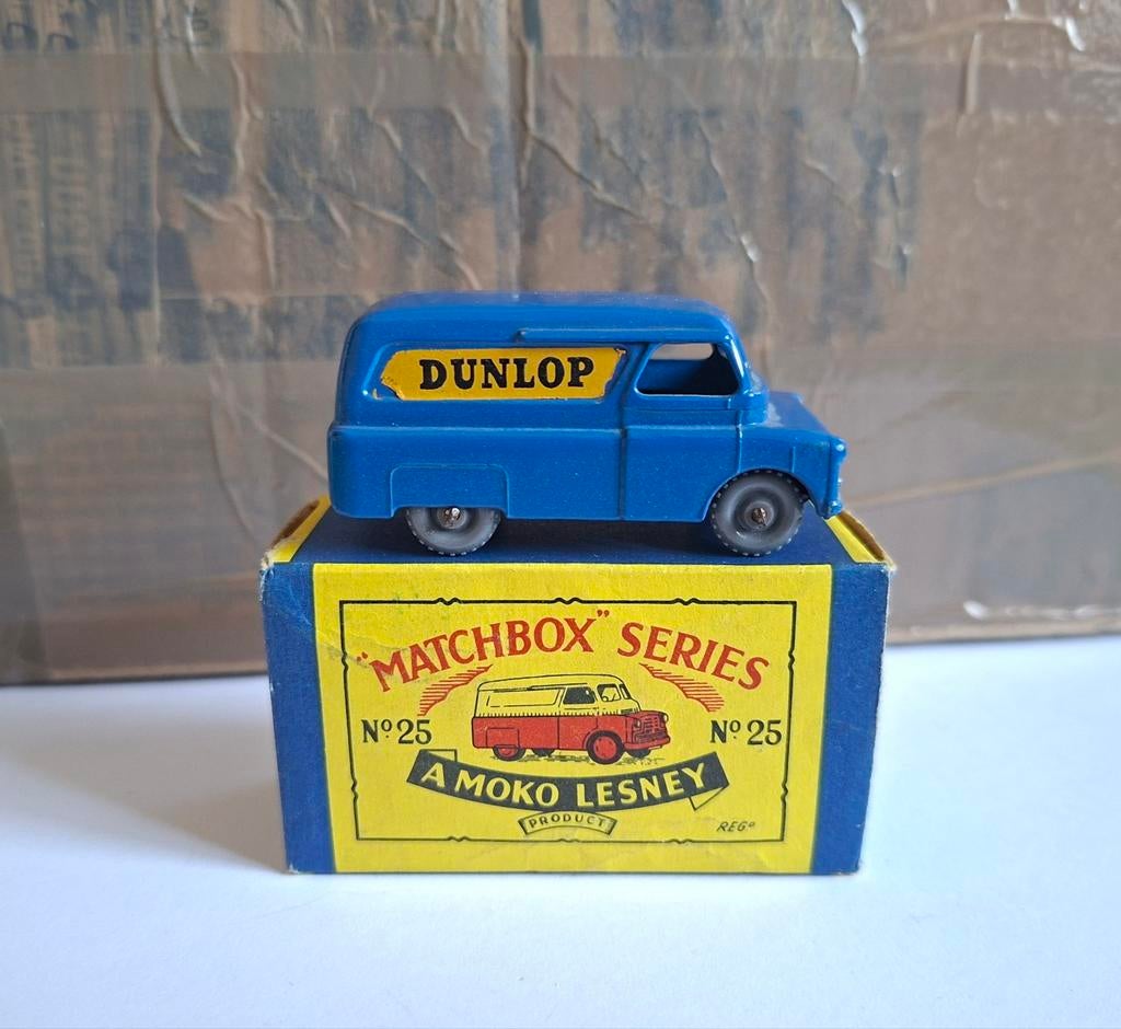 Matchbox 25 dunlop van, Hobby en Vrije tijd, Modelauto's | 1:87, Ophalen of Verzenden, Matchbox