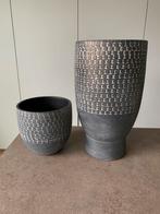 Twee samenhorende cachepots, Tuin en Terras, Ophalen of Verzenden, Zo goed als nieuw