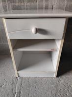 Table de nuit à donner., Maison & Meubles, Enlèvement, Utilisé, Bois