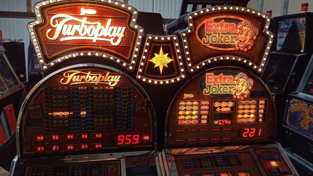 Setje gokkasten fruitautomaat speelautomaat, Euro, Ophalen, Gebruikt, Met sleutels