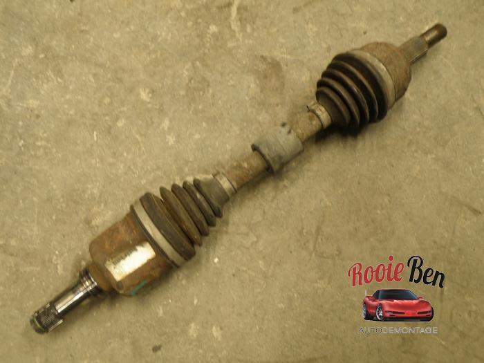 Aandrijfas links-voor van een Chrysler PT Cruiser, Auto-onderdelen, Remmen en Aandrijving, Chrysler, Gebruikt, 3 maanden garantie