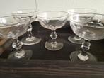 5 retro champagne coupes, Ophalen