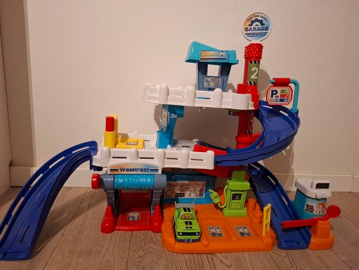 Vtech toet toet autogarage, Enfants & Bébés, Jouets | Circuits, Comme neuf, Circuit, Manuelle, Autres marques, Enlèvement