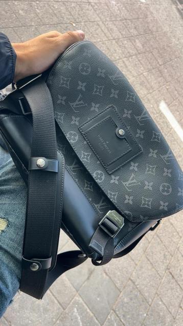 Sacoche louis vuitton originel beschikbaar voor biedingen