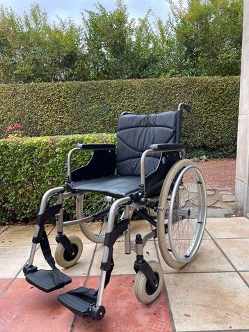 Vermeiren V 200 opvouwbare rolstoel nieuwstaat  beschikbaar voor biedingen