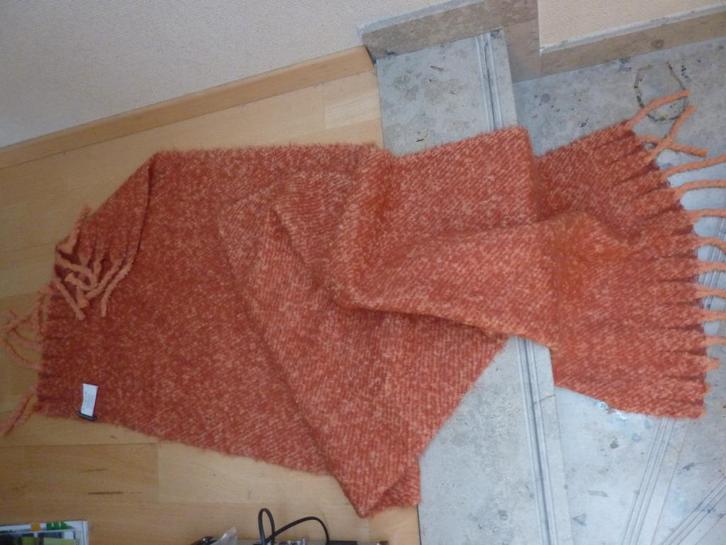 NOUVEAUTÉ — Écharpe marron rouille pour femme de Veritas, Vêtements | Femmes, Bonnets, Écharpes & Gants, Neuf, Écharpe, Enlèvement