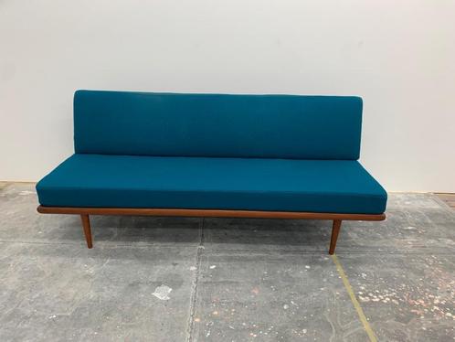 Vintage Deens design Minerva sofa Hvidt & Mølgaard, Huis en Inrichting, Zetels | Zetels, Gebruikt, Rechte bank, Driepersoons, 150 tot 200 cm