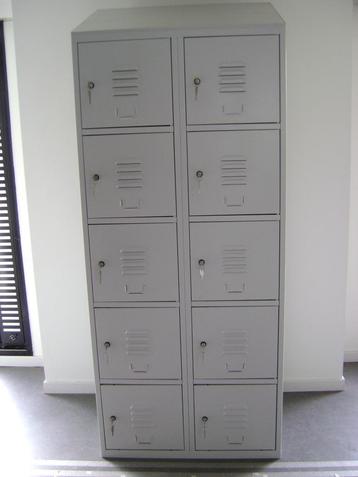 lockerkast lockers metaal 10 deurtjes met schuin dak nieuw beschikbaar voor biedingen