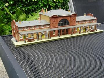 Groot spoorwegstation - HO beschikbaar voor biedingen