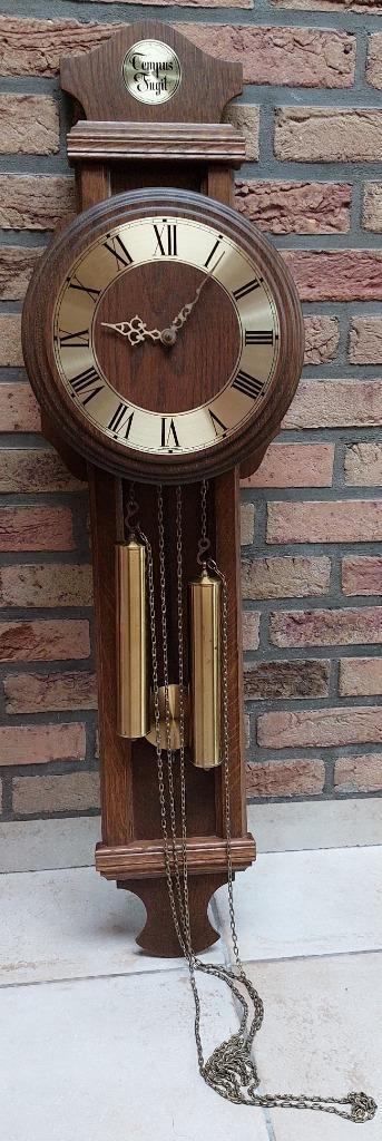 Eiken wandklok - opschrift Tempus Fugit - Klok - € 75, Antiek en Kunst, Antiek | Klokken, Ophalen