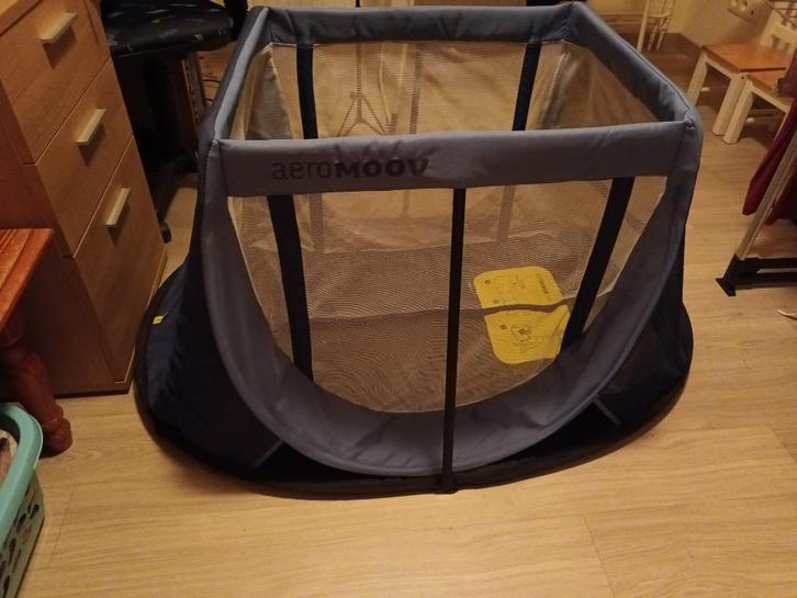 Aeromoov reispark met zonnescherm, Kinderen en Baby's, Babywiegjes en Ledikanten, Zo goed als nieuw, Reisbedje, Ophalen