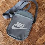 Sacoche nike, Enlèvement ou Envoi