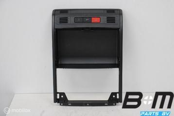 Zwart inbouwframe met SOS knop VW Golf 7 5G0868837 beschikbaar voor biedingen