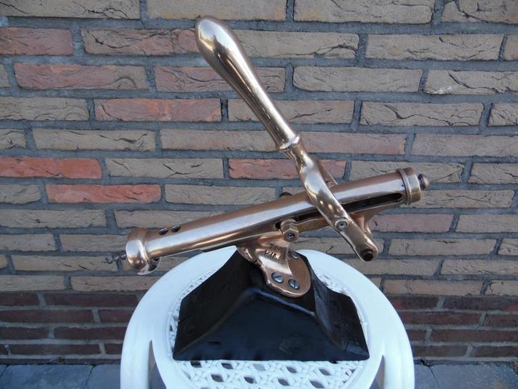 Zeer oude antieke THE KING kurkentrekker van in het jaar 190, Huis en Inrichting, Keuken | Keukenbenodigdheden, Gebruikt, Ophalen