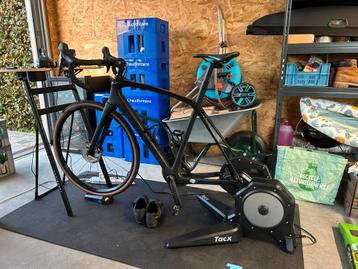 Tacx flux smart fietstrainer + alle toebehoren beschikbaar voor biedingen