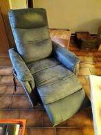 Fauteuil relax électrique, Ophalen, Zo goed als nieuw, Kunststof, 50 tot 75 cm