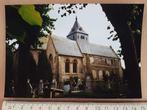 Foto Wulveringem Kerk kerkhof, Verzamelen, Foto's en Prenten, 1980 tot heden, Foto, Ophalen of Verzenden, Zo goed als nieuw