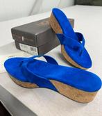 Sandales compensées à plateforme en velours UGG Natassia 40, Vêtements | Femmes, Chaussures, Bleu, Enlèvement ou Envoi, Ugg, Sandales et Mûles