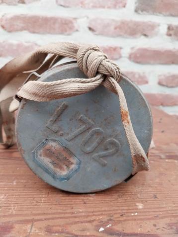 Belgisch gasmasker L702 beschikbaar voor biedingen