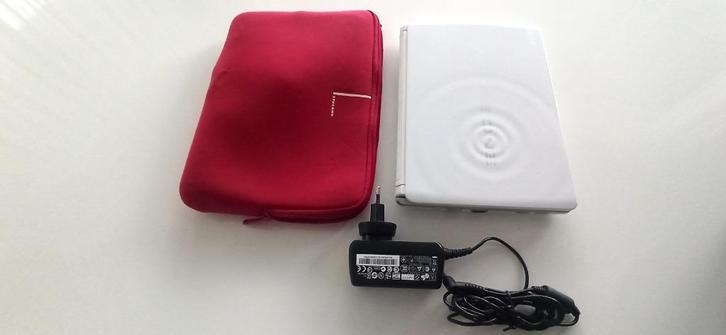 Acer Aspire D270 windows mini laptop (nieuwstaat), Computers en Software, Chromebooks, Zo goed als nieuw, Ophalen of Verzenden