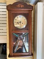 Vintage hangklok met slinger, Ophalen