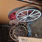 lot antieke koetswielen, Antiquités & Art, Antiquités | Autres Antiquités, Enlèvement